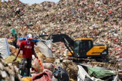 pengolahan sampah TPA oleh DLH