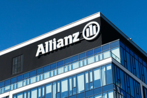 Direktur Allianz Bahas Tentang Pentingnya Perlindungan Kritis di Era Modern